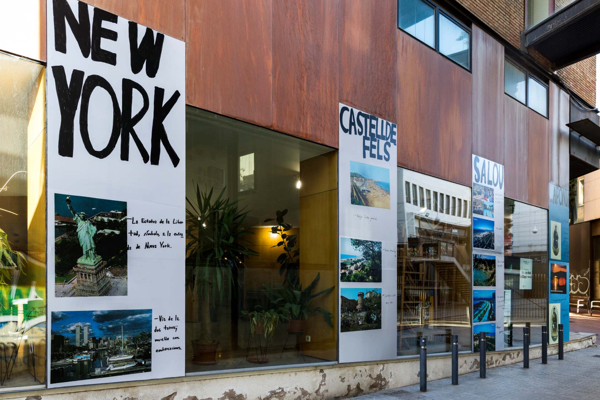 Façana Teatre Alegria - Fotografia Cecilia Coca